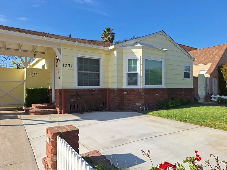 1731 N Lincoln St — Photo 1
