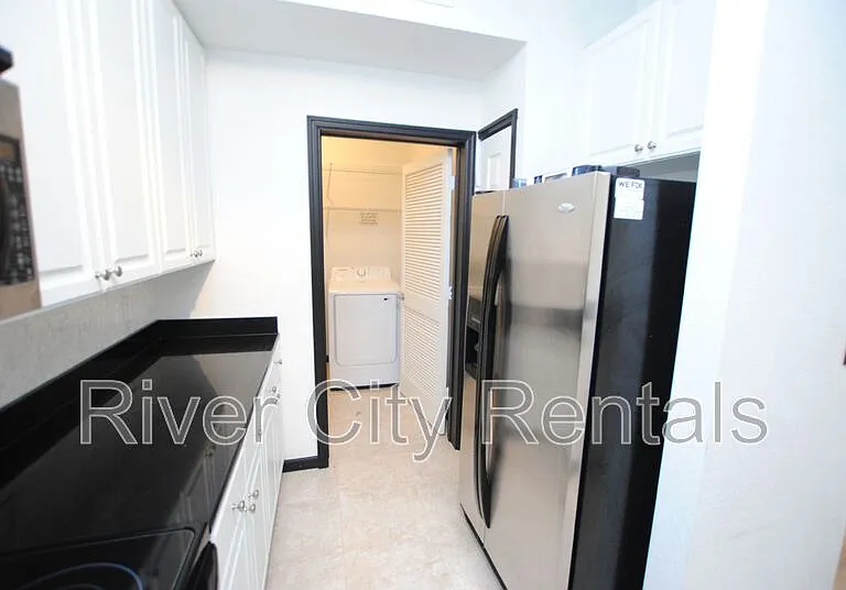 8539 Gate Pkwy W #1736 — Photo 31