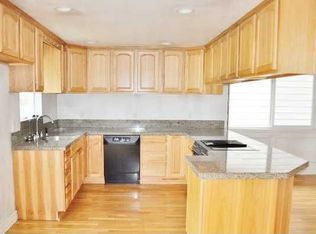 16043 NE 2nd St, Bellevue, WA