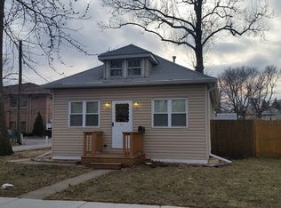 3830 Powell Ave, Lyons, IL 60534