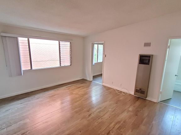 4th image of 3761 Motor Ave #6