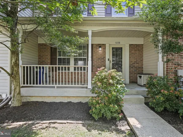 5228 Castle Stone Dr, Baltimore, MD 21237