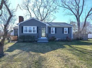 33 Esther Ave, North Attleboro, MA 02760