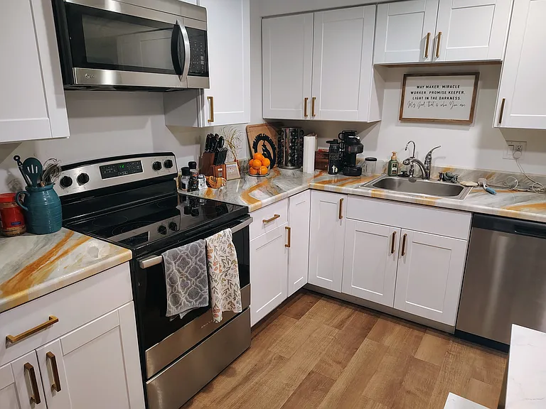 616 N Hiddleston Way — Photo 4