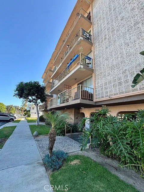 1 bed, 666 sqft, $1,650 — Photo 2