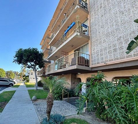 2nd image of 545 Chestnut Ave APT 306