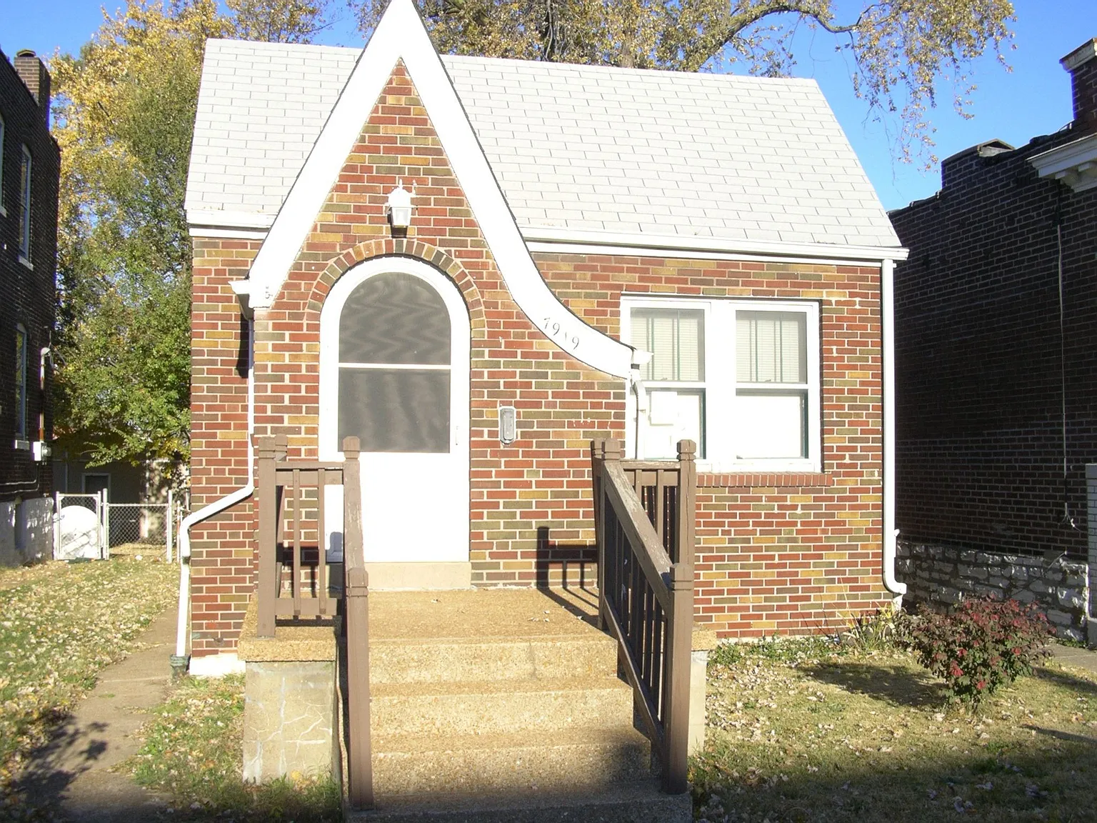 7919 S Broadway photo 1