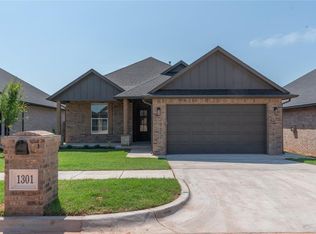 1301 Colonial Ave, Tuttle, OK 73089