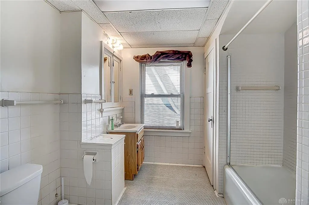 3 bed, 2034 sqft, $1,250 — Photo 4