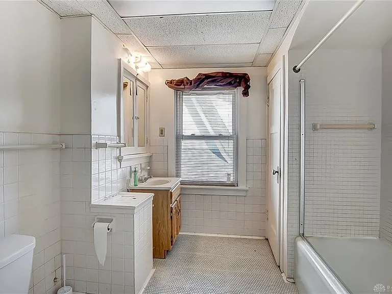 119 Indianola Ave — Photo 4