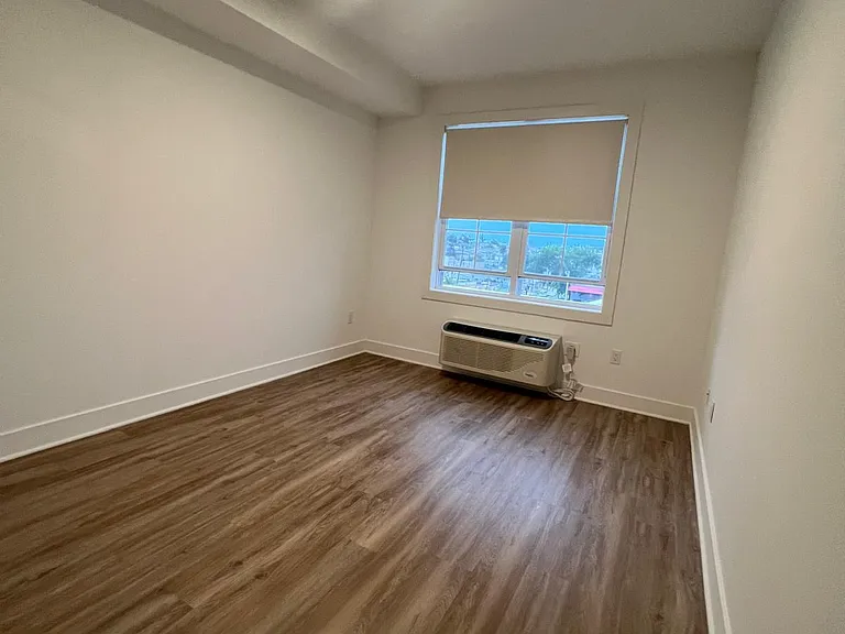 430 Cliff St #2 — Photo 12