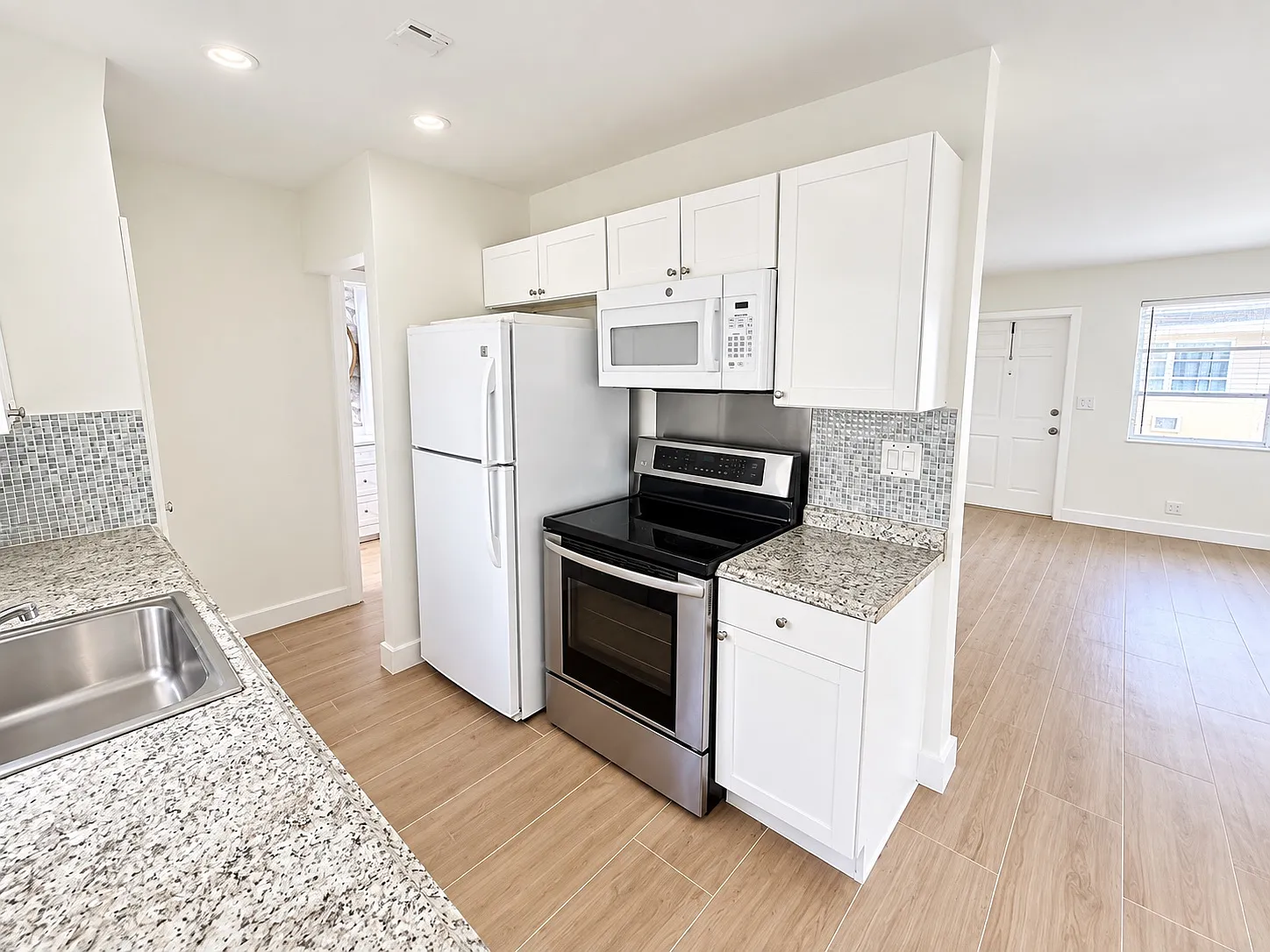 2641 Polk St — Photo 3