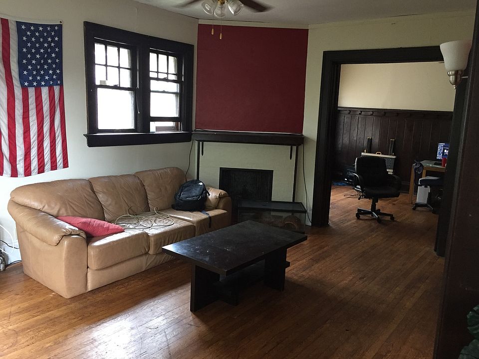 1st image of 1862 N Cambridge Ave APT 1