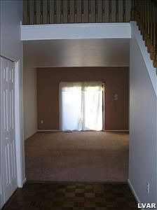 5th image of 3237 Oakland Square Dr