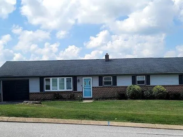 92 Kendale Rd, Red Lion, PA 17356