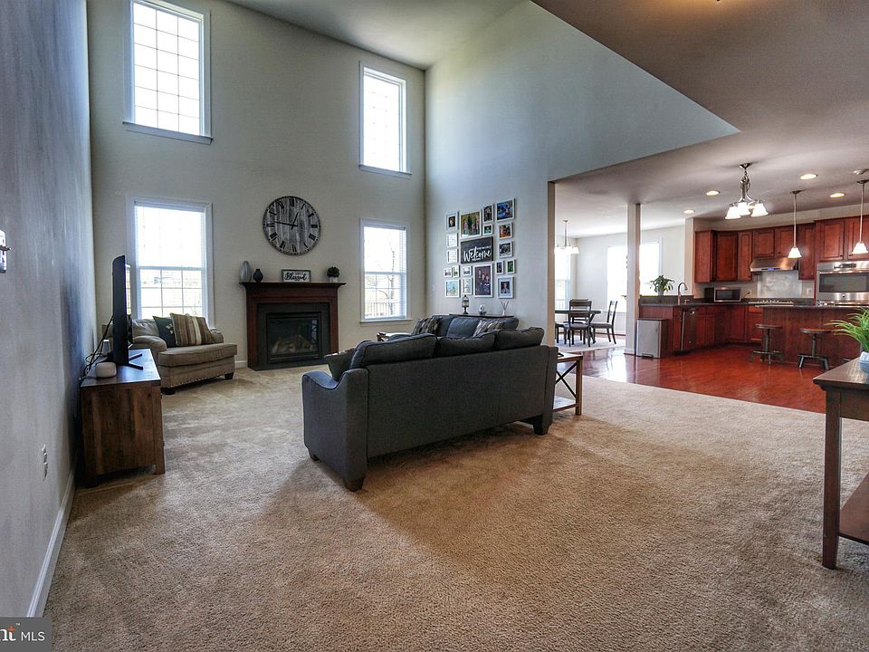 39068 Irish Corner Rd Lovettsville, VA, 20180 Apartments for Rent