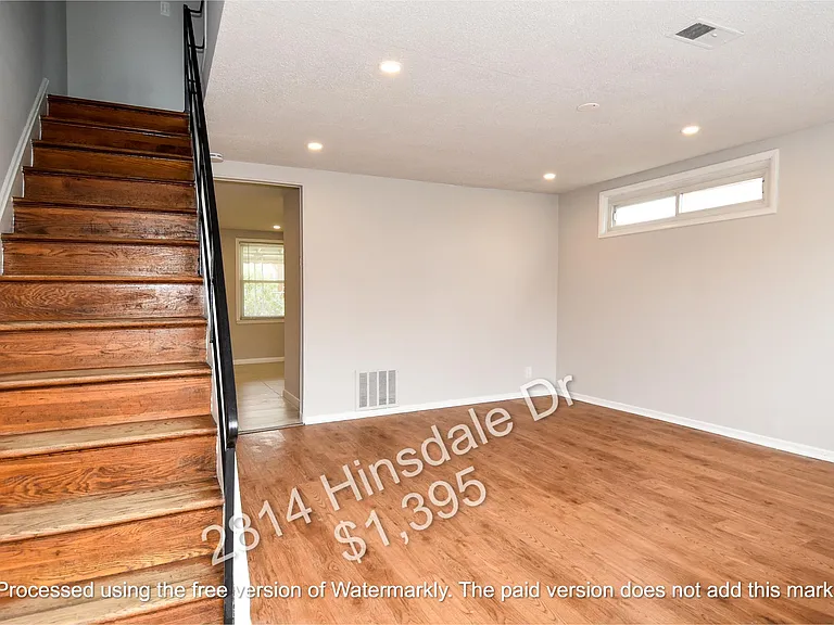2814 Hinsdale Dr — Photo 2
