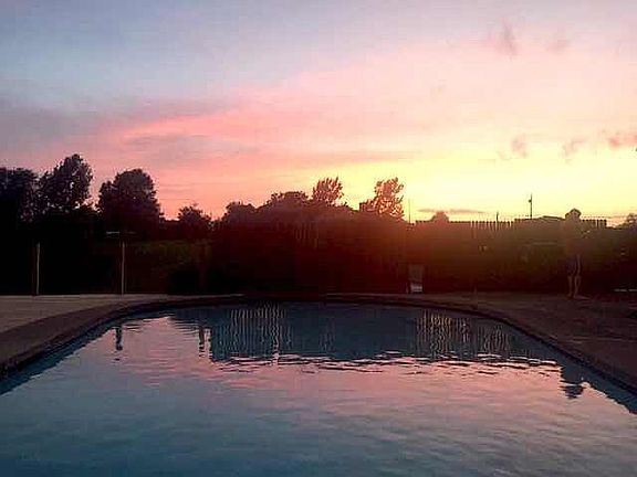 Dreamy sunset pool side!