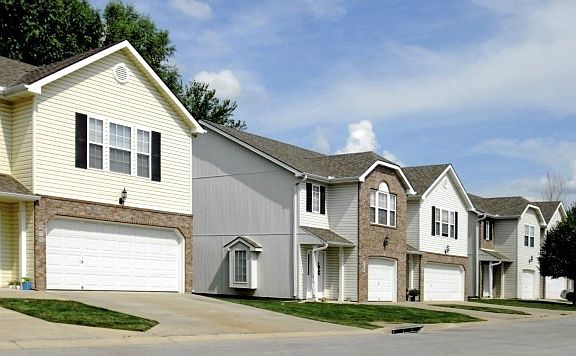 4th image of 311 NE Adams Dairy Pkwy #315