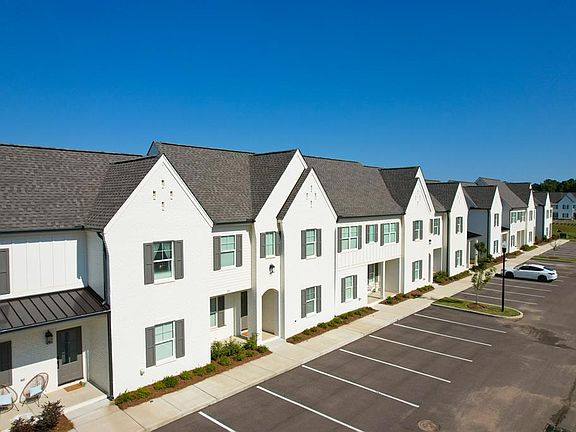 2nd image of 513 Meadow Crest Cir