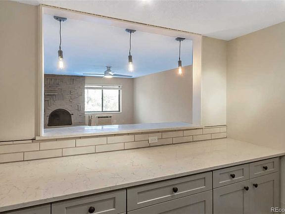 3rd image of 1008 N Corona St APT 505