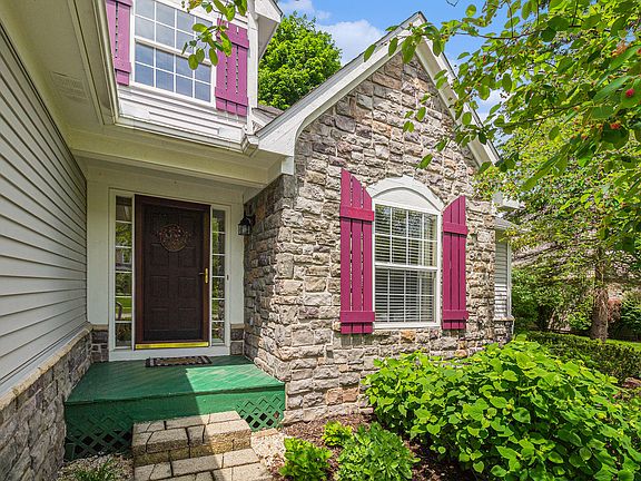3rd image of 8215 Bridgeway Dr