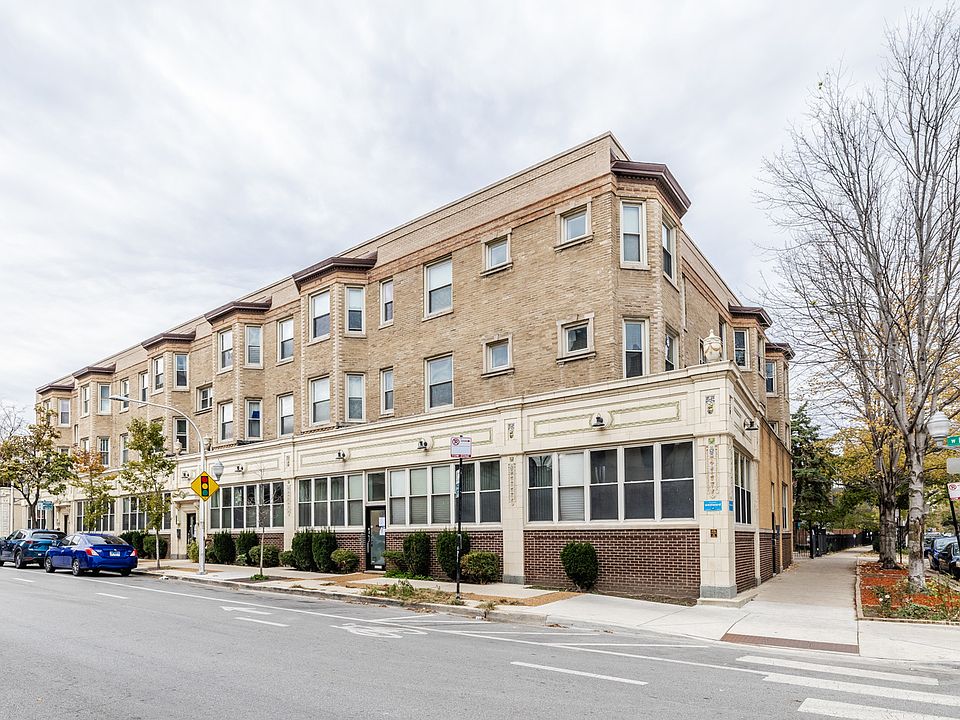 1st image of 1114 W Leland Ave APT 3B