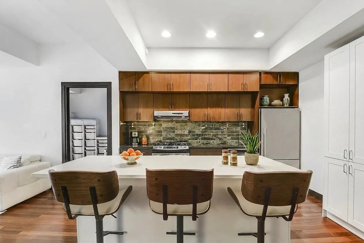 150 Myrtle Avenue — Photo 2