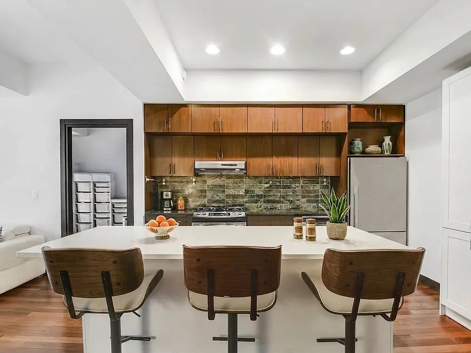 150 Myrtle Ave #3091