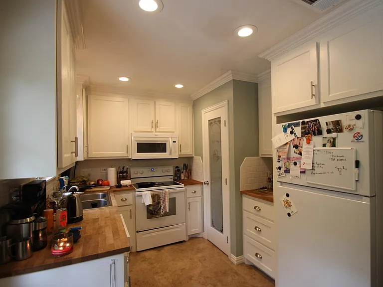1921 Deborah Dr — Photo 7