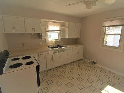 1408 S 26th St — Photo 3