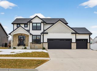 3324 Glenwood Dr, West Des Moines, IA 50265