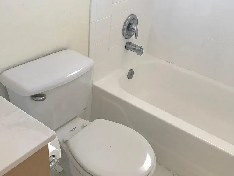 6711 Green Island Cir — Photo 19