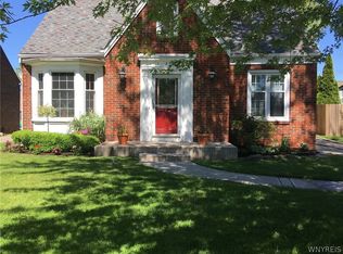 121 Century Rd, Cheektowaga, NY 14215