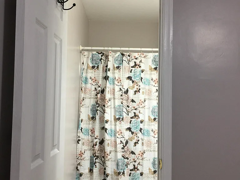 10114 Tyler Ct — Photo 22