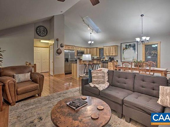 5th image of 280 Fawn Ridge Dr