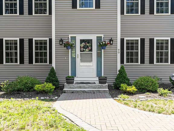 2nd image of 90 Royalston Rd N