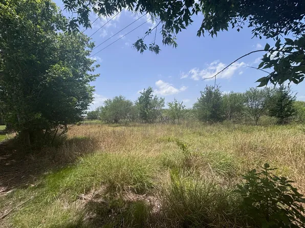 8555 Kerr Rd, Brookshire, TX 77423