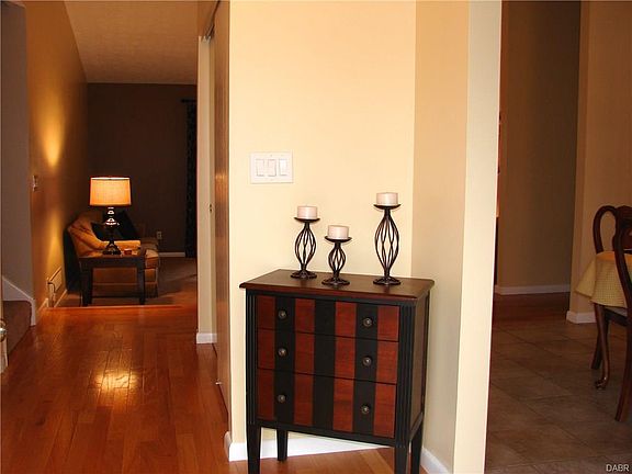 3rd image of 7571 Pelway Dr