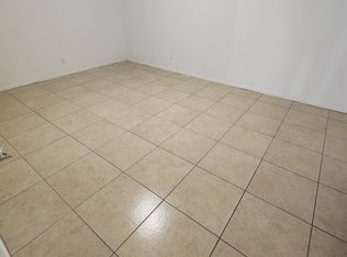 17583 Sultana St #C2-11, Hesperia, CA 92345