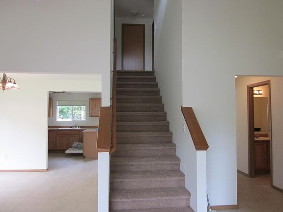 2nd image of 6826 26th Ct SE