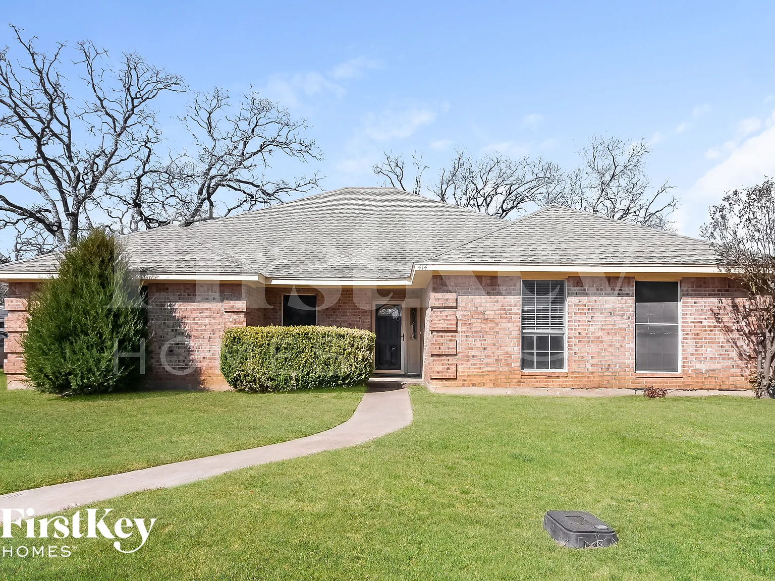 4 bed, 2.0 bath, 1882 sqft, $2,410 — Photo 1