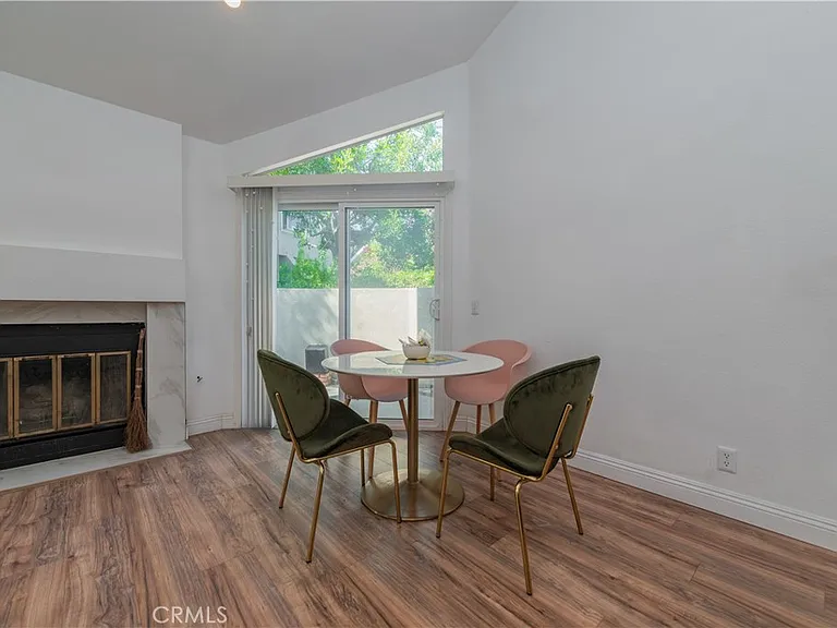 80 Stanford Ct #40 — Photo 20