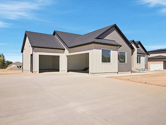 2nd image of 343 E Dutton #111