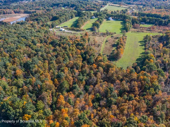 Newton Rd, Clarks Summit, PA 18411