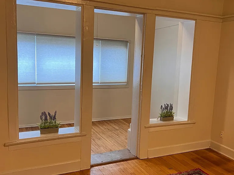 936 W Agatite Ave #2RE — Photo 7