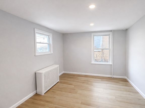 2nd image of 405 N High St #1
