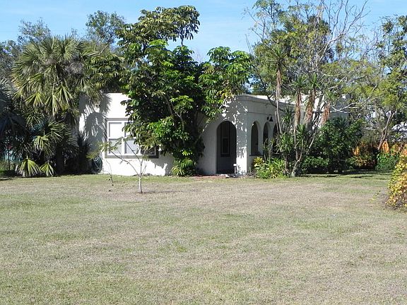 4th image of 308 Bluff Dr