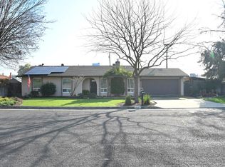 1312 Riverview Dr, Madera, CA 93637