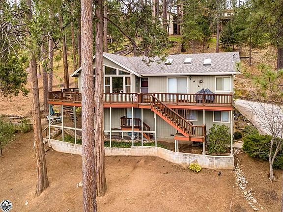 3rd image of 20771 Buttercup Cir #300A